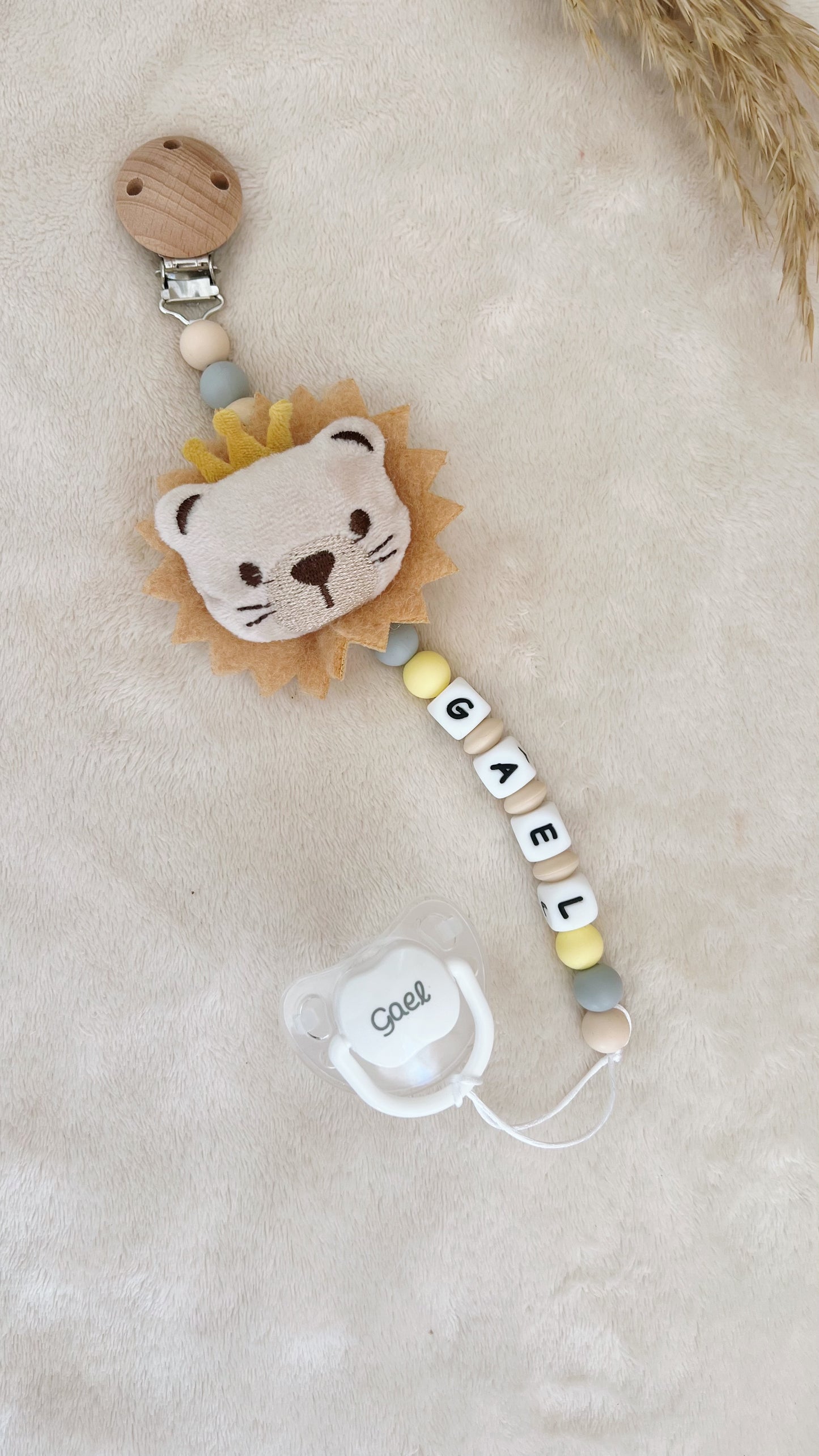 Chupetero Fauna “León” con Chupete Personalizado
