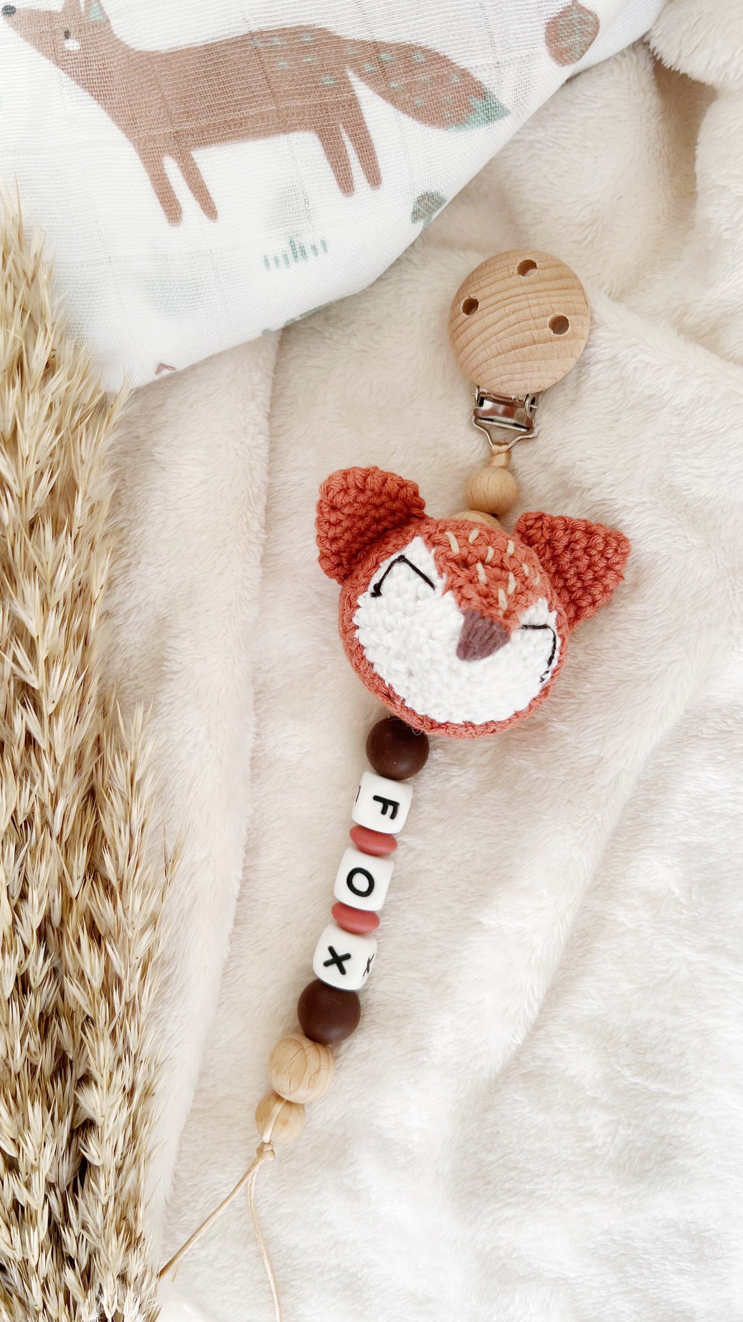 Chupetero Personalizado Fauna Crochet (modelo a elegir)