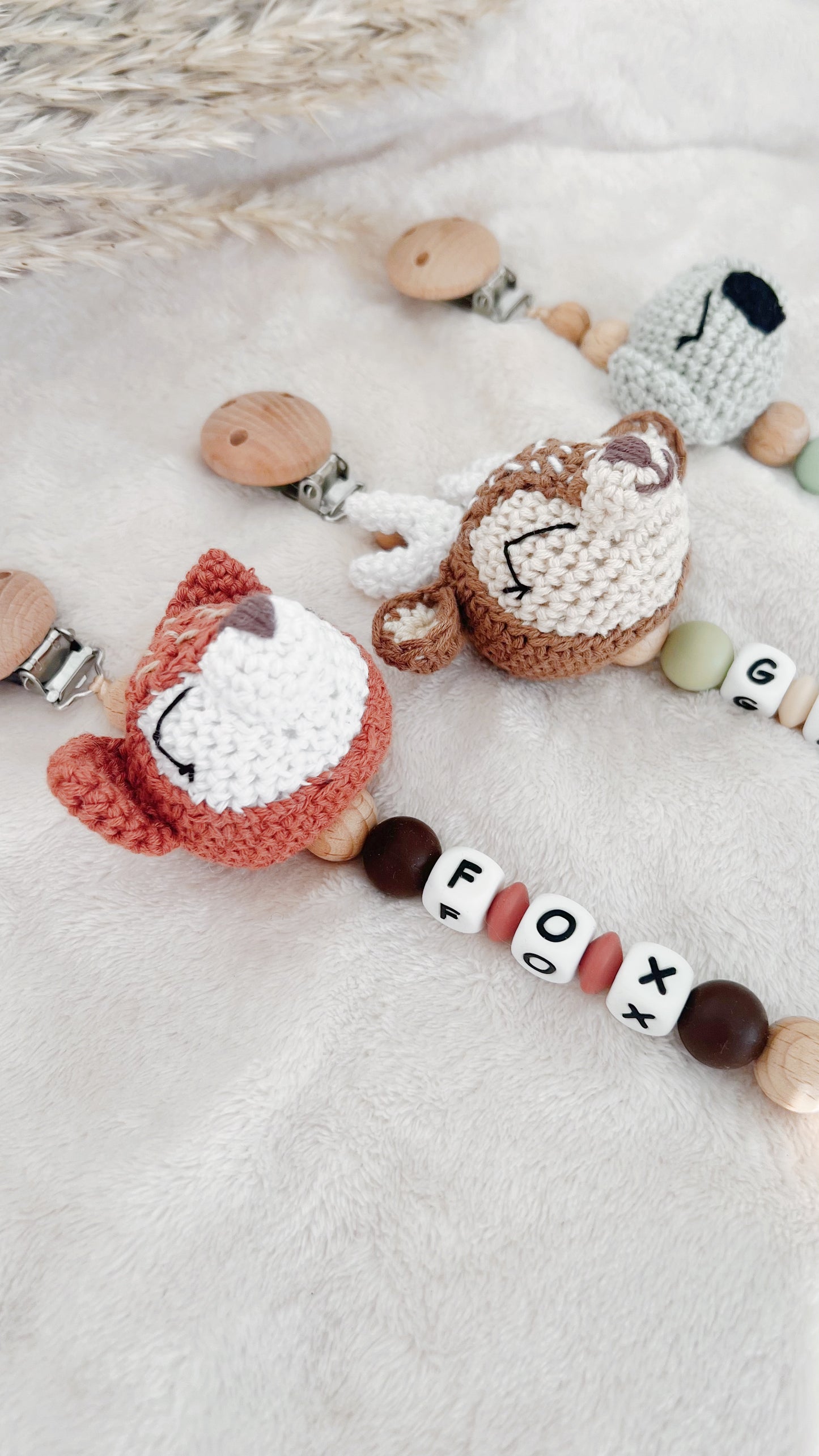Chupetero Personalizado Fauna Crochet (modelo a elegir)