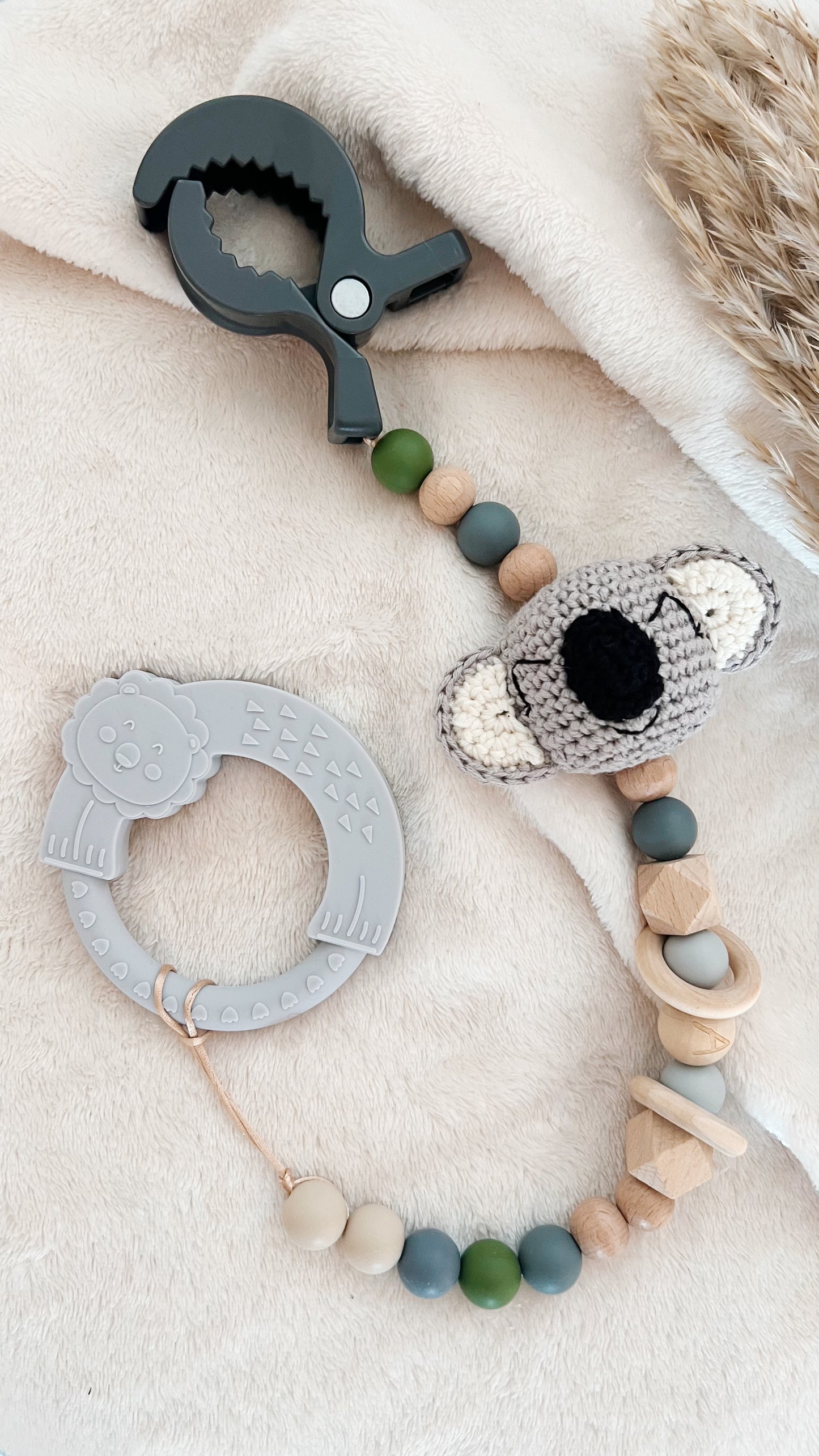 Pack Paseo Sweet Koala (tono verde bosque y gris)