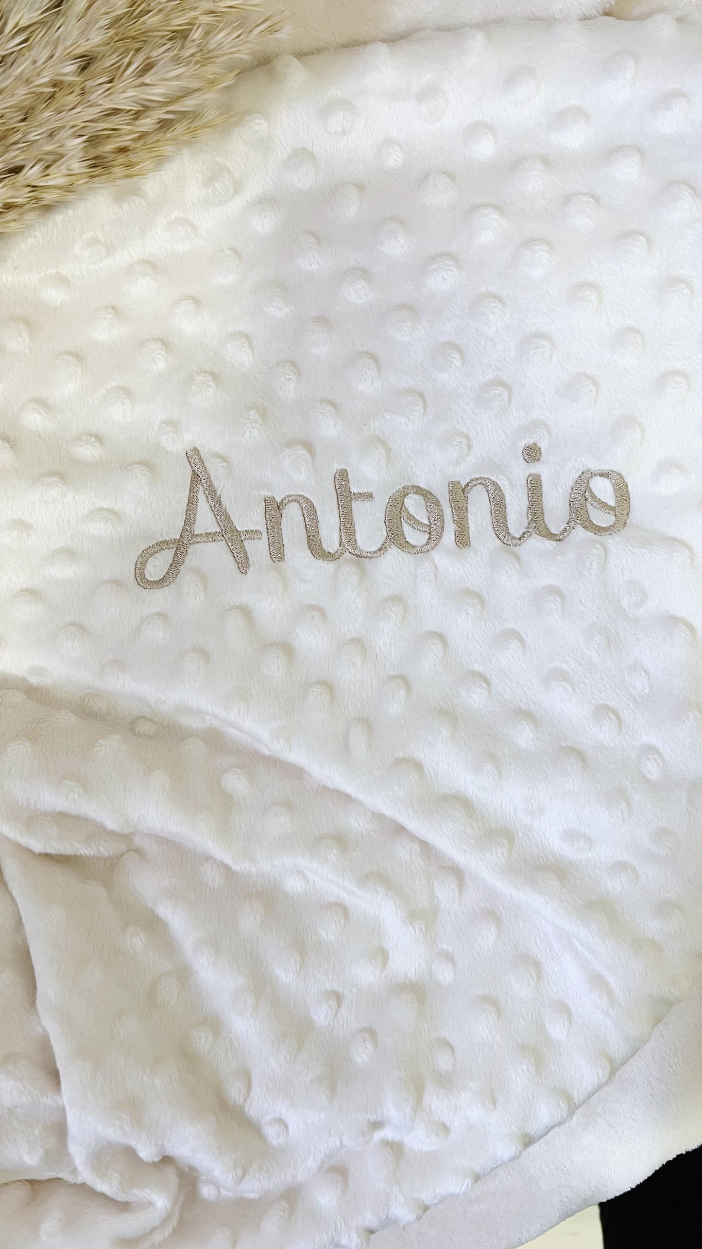 Manta Beige Personalizada con nombre bordado