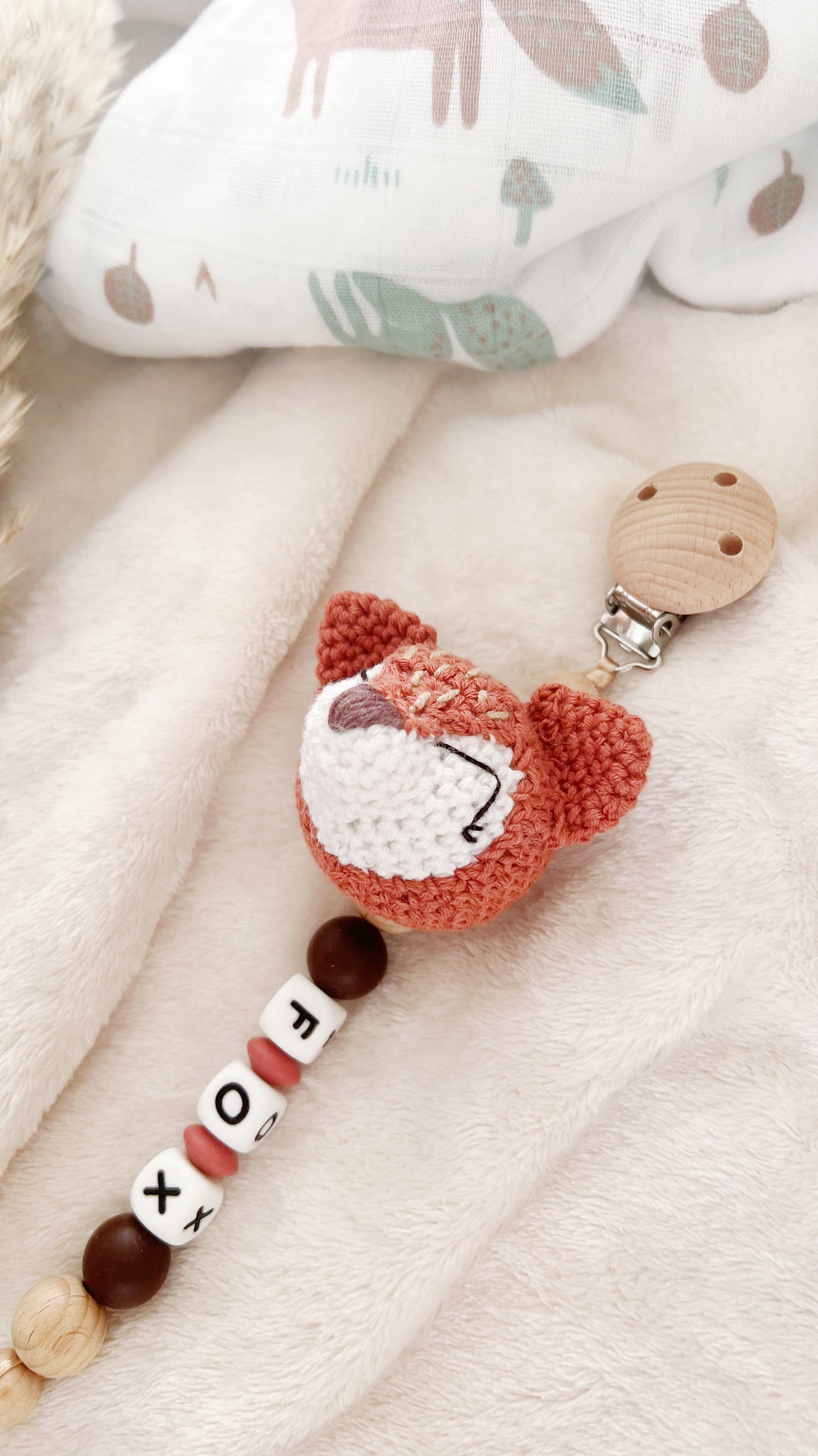 Chupetero Personalizado Fauna Crochet (modelo a elegir)