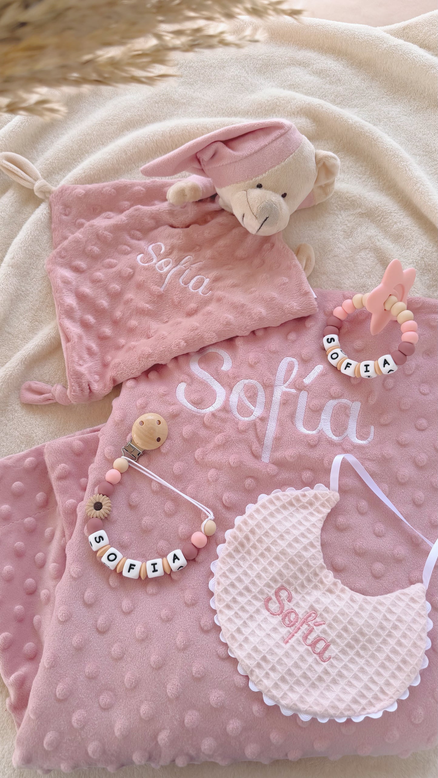 Pack Manta Rosa Blush con mordedor personalizado