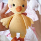 Muñeco de apego Pollito