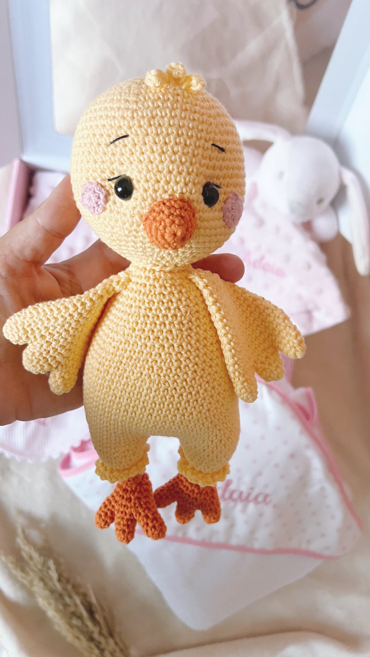 Muñeco de apego Pollito