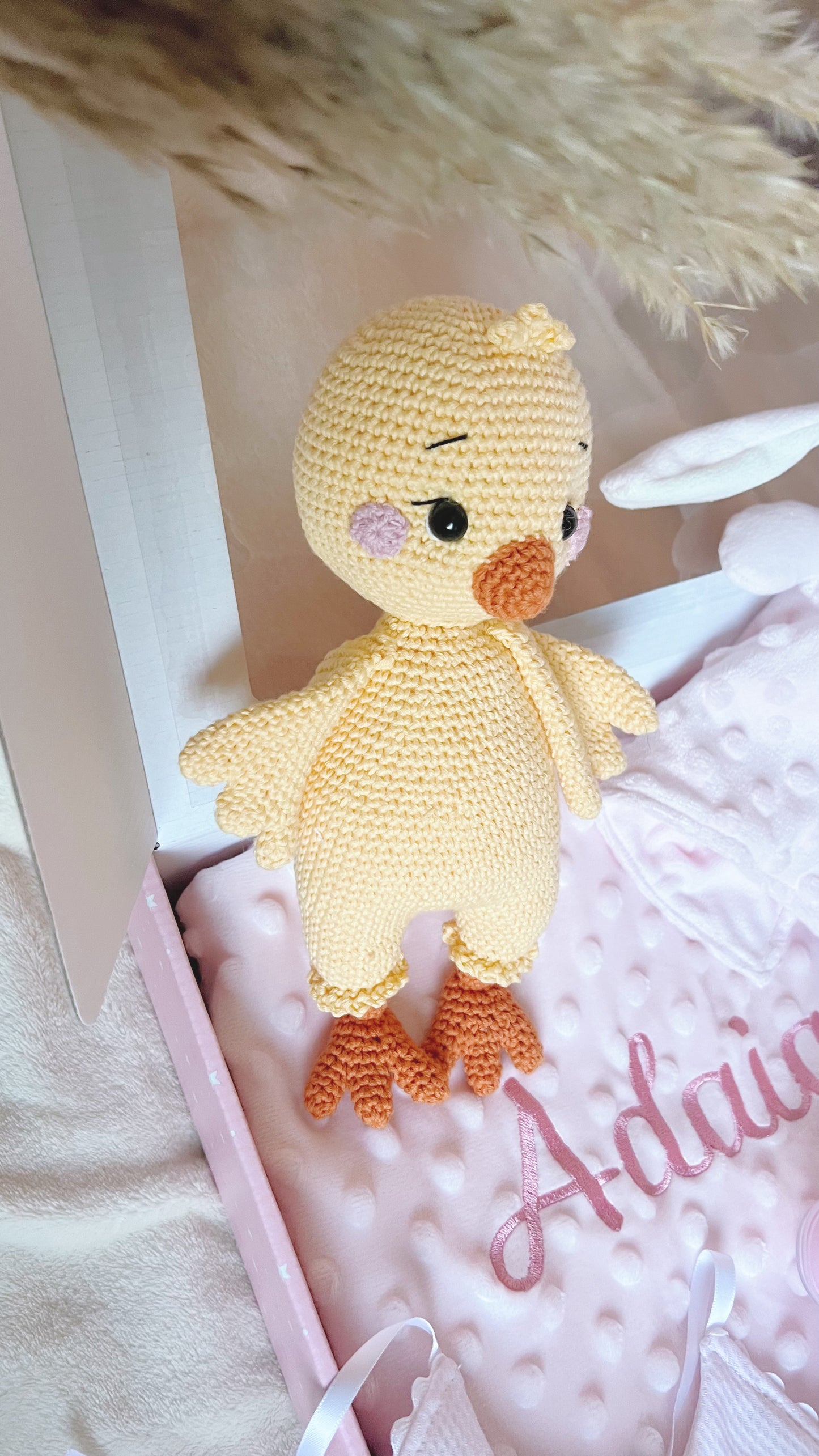 Muñeco de apego Pollito