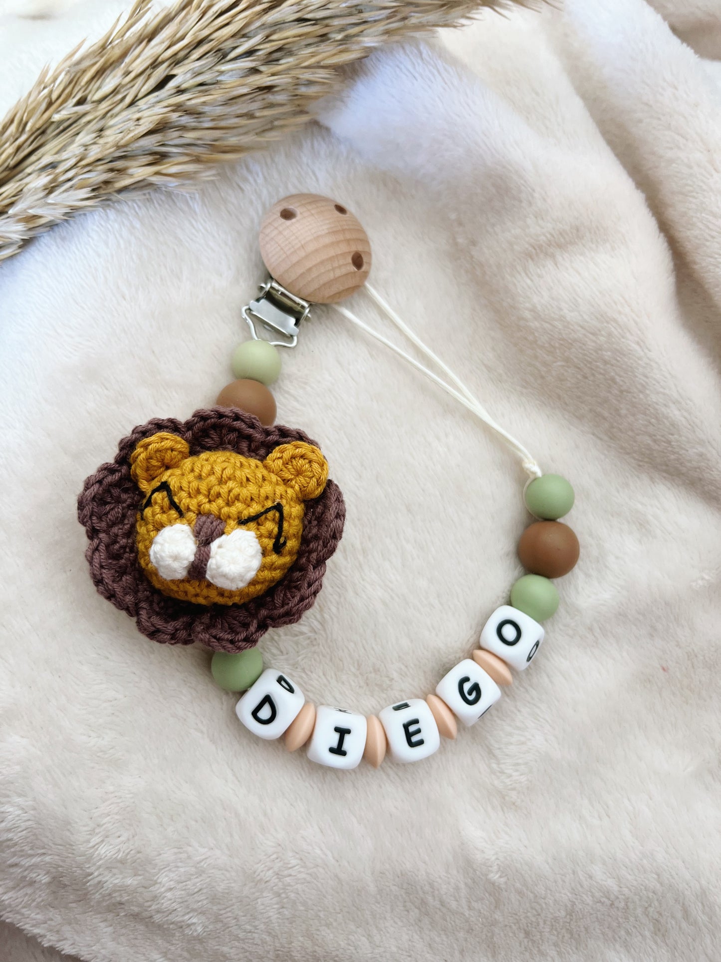 Chupetero Fauna Crochet - León