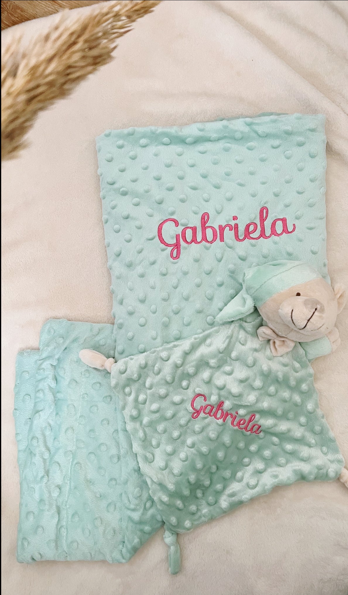Manta Menta Personalizada Bordado Fucsia
